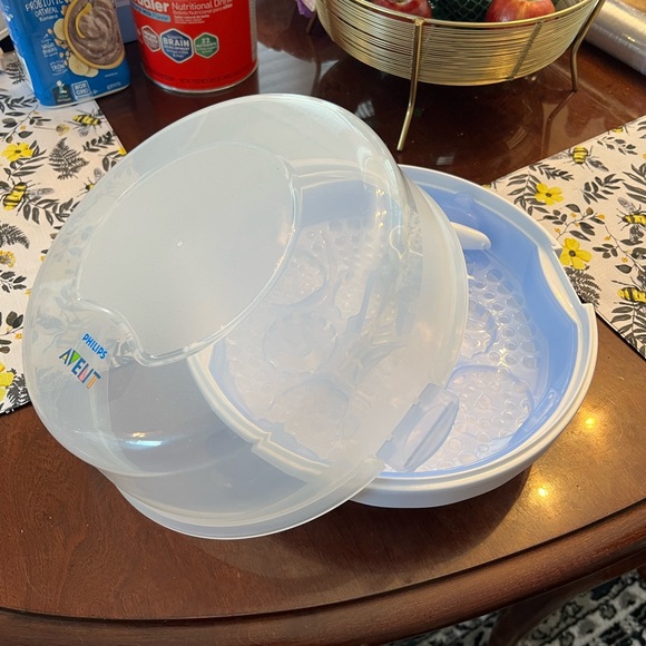 Philips Avent Microwave Steam Sterilizer - Picture 2 of 2